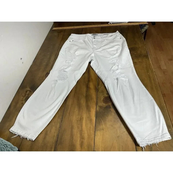 JUDY BLUE Jeans Womens 16W White Boyfriend Fit Stretch Distressed Mid Rise - Picture 1 of 15